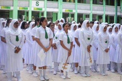 ދިވެހި އަދަބިއްޔާތު ވަކި މާއްދާއެއްގެ ގޮތުގައި ކިޔަވައިދެނީ