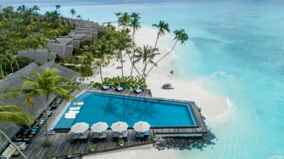 ބުކިން ޑޮޓް ކޮމްގެ ގެސްޓް ރިވިއު އެވޯޑު ފުށިފަރު މޯލްޑިވްސްއަށް