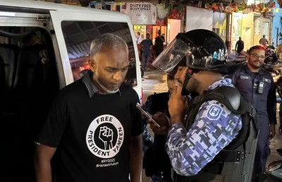 މުޒާހަރާ އިން މާލޭގެ މޭޔަރު ހައްޔަރުކޮށްފި