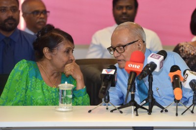 ރައީސް މައުމޫންގެ ޕާޓީ އުފެއްދުމަށް އަންނަ ހަފުތާގައި ކޮމިޝަނަށް ހުށަހަޅަނީ