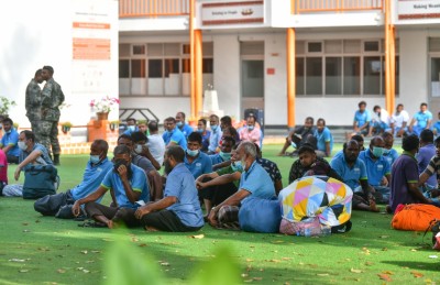 ނީލަން ފިހާރަ ބަދަލު ކުރަން ސަރުކާރުން ހުއްދައެއް ނުދިން: މުއިއްޒު