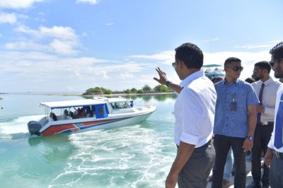 ފަރެސްމާތޮޑާއާއި ފުވައްމުލަކާ ދެމެދު ލޯންޗް ފެރީގެ ހިދުމަތް ފަށައިފި