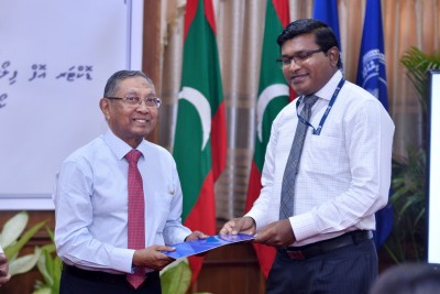 ދިވެހި ބަހުން ޕީއެޗްޑީ އަށް ކިޔަވައިދޭ ޕްރޮގްރާމެއް ގައުމީ ޔުނިވާސިޓީގައި ފަށައިފި