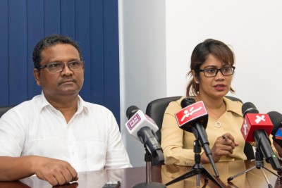 ރިޕޯޓު ހާމަކުރިޔަސް ކޮރަޕްޝަނާ ދެކޮޅު މުޒަހަރާ މާދަމާ ބާއްވަނީ