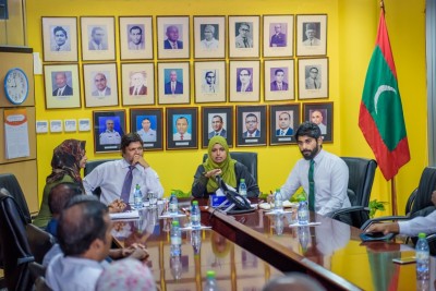 ގާނޫނުތައް ތަންފީޒުކުރާ މިންވަރު ބަލަން ޖެންޑާ މިނިސްޓަރު މުއައްސަސާތަކަށް