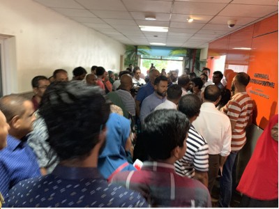 އައިޖީއެމްއެޗް ތެރޭގައި ރާއްޖެޓީވީގެ ނޫސްވެރިއަކަށް ހަމަލާ ދިން ކަމަށް ބުނާ މައްސަލައެއް ފުލުހުން ބަލަނީ