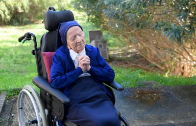 އެންމެ މުސްކުޅި މީހާ، 118 އަހަރުގައި މަރުވެއްޖެ