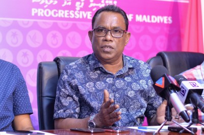 ޖޭޕީގެ މިނިސްޓަރުން އެ ޕާޓީގެ ނިންމުމަށް ފާޑު ކިޔަނީ މަގާމު ދިފާއު ކުރަން: އަދުރޭ