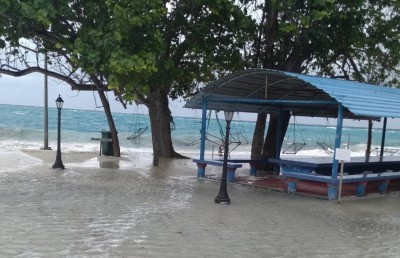 ބައެއް ރަށްރަށް ލޮނުގަނޑުގެ އަޑިއަށް! އަދިވެސް އުދަ އަރާނެ!