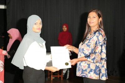 ޗައިނާ ސަރުކާރުން ރާއްޖެއަަށް ދިން ސްކޮލަޝިޕްތަކަށް ކުރިމަތިލުމަށް ހުޅުވާލައިފި