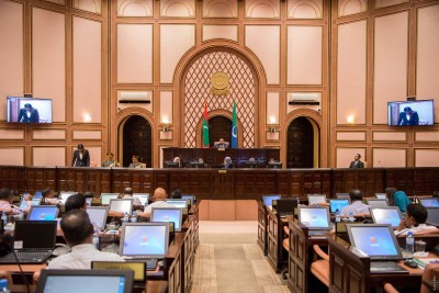 ސުޕްރީމް ކޯޓުގެ ލަފައެއް ބޭނުންވާތީ މިނިސްޓަރުން ވަކިކުރާ ގަވައިދަށް ވޯޓަށް ނޭހި