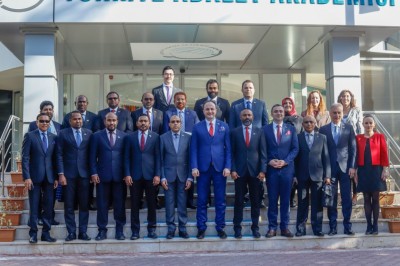 ތަޖުރިބާ ހޯދުމަށް ޝަރުއީ ދާއިރާގެ ވަފުދެއް ތުރުކީގައި