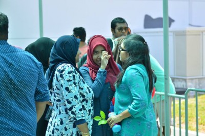 މޯލްޑިވިއަންގެ ފްލައިޓު ނުޖެއްސި ދިޔަ ވަގުތުކޮޅު ފަސިންޖަރެއްގެ ދުލުން!