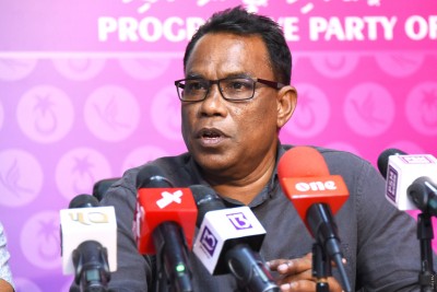 ރައްޔިތުން ފުރުސަތު ދޭން ޖެހޭނީ ޕާޓީތަކުގެ ކެންޑިޑޭޓުންނަށް: އަދުރޭ