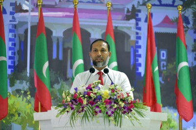 އެލްޖީއޭގެ އަންހެން މުވައްޒަފުން ވިހެއުމުން ވެސް ހަ މަހުގެ ޗުއްޓީ ދެނީ