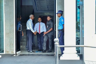 ހަނިކޮށްފައިވާ ބާރުތައް ހޯމް މިނިސްޓަރަށް އިޔާދަކޮށްދޭން ނިންމައިފި