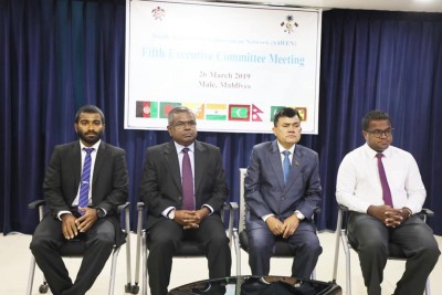 ދިރޭ ތަކެތީގެ ވަގު ވިޔަފާރި ހުއްޓުވުމުގެ ބައްދަލުވުމެއް ރާއްޖޭގައި ފަށައިފި