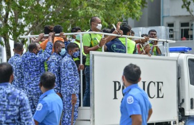 ހަމަނުޖެހުން ހިންގި މީހުންނަށް އެންމެ ހަރުކަށި ފިޔަވަޅު އަޅާނެ ކަމުގެ އިންޒާރު ފުލުހުން ދީފި