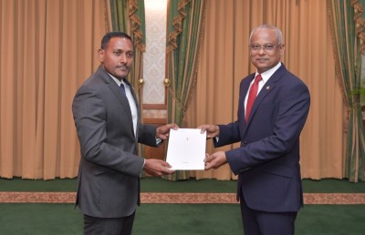 އެމްއެމްޕީއާރުސީގެ މައްސަލަ: ޕްރޮސެކިއުޓަރުންގެ ކަންބޮޑުވުންތަކާއި ޝަކުވާތަކާ އެކު ރައީސްގެ އަރިހަށް