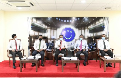 ހިޔާލުތަފާތުވުން ބޮޑުވުމުން ރެސިޑެންސް ވިސާގެ އިސްލާހަށް ހިޔާލު ހޯދަން ނިންމައިފި