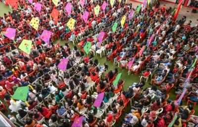 ސްކޫލު ކުދިން، އެކަމަކު ހީވީ ގޭންގެއް އަރައިގަތްހެން