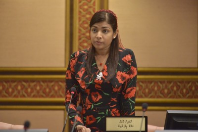 ރޮޒައިނާ ވެސް މަޖިލީހުގެ ރައީސް ކަމަށް ޝައުގުވެރިކަން ފާޅު ކުރައްވައިފި
