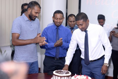 60 ދުވަހުގެ ސަސްޕެންޝަނަށް ފަހު މަހުލޫފް އޮފީހަށް ނުކުންނަވައިފި