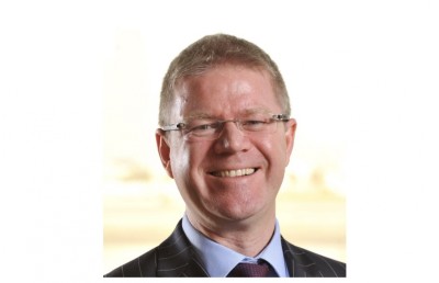 ސްޓުއާޓް، އެމްއޭސީއެލް ހިންގުމާ ހަވާލުވެއްޖެ