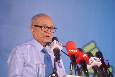 ލަންކާގެ ހާސްކަމުން ނިކުމެ މައުމޫން ރާއްޖެއަށް