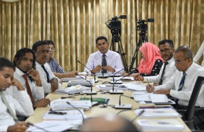 ބަދަލު ދިނުމުގައި ސަރުކާރުން ތަފާތުކުރުން ގެންގުޅޭ: ދީބާޖާ