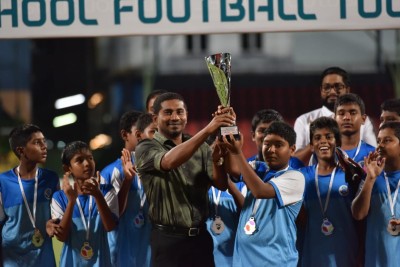 މަމެން އިންޓަ ސްކޫލް ފުޓުބޯޅަ މުބާރާތް: 13 އަހަރުން ދަށުގެ ޗެމްޕިއަންކަން ގާޒީ ސްކޫލަށް