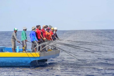 ރޯދަ މަހު އެންމެ ބުރަކޮށް އުޅެނީ މި މީހުން!