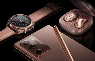 ސެމްސަންގުގެ ފަތްޖެހޭ ފޯނަކާއި ނޯޓް 20 ދައްކާލައިފި