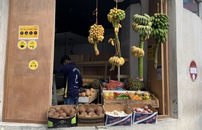 މާރުކޭޓުން ނެރެލުމުން ބިދޭސީންގެ ގޮޅިތައް މާލެ ތެރެއަށް!