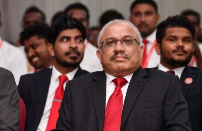 ގާސިމްގެ ސްޕެޝަލް އެޑްވައިޒަރަކަށް ޖިހާދު، ހަތަރު އެޑްވައިޒަރުން