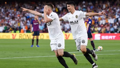 ކޮޕާ ފައިނަލުން ވެސް ބަލިވެ މާޔޫސް ކަން މަތީ ބާސެލޯނާ ސީޒަން ނިންމާލައިފި