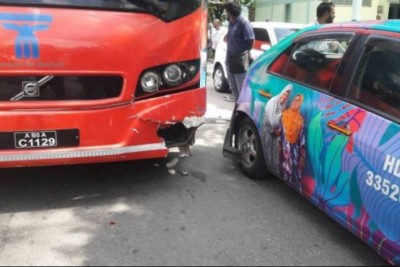ދެވަނަ ބަސް އެކްސިޑެންޓް ހިނގީ ނިދިޖެހިގެނެއް ނޫން، ފަރުވާކުޑަވެގެން: ޝާހު
