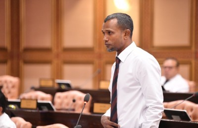 ރައީސަކީ ފައިސަލްތޯ އުފައްދާ ސުވާލަށް ހައްލެއް ހޯދަން މަޖިލީހަށް ގަރާރެއް ހުށަހަޅައިފި