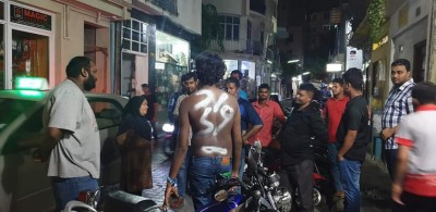 ފެން ކޭހެއް ވަގަށް ނެގި ކަމަށް ބުނެ މީހަކު ގަން ހިންގައިފި