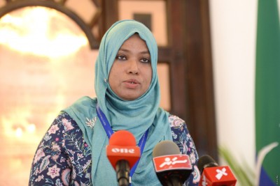 މަޖިލީހުން ހަފްތާއަކު ދެފަހަރު ނޫސްވެރިންނާ ބައްދަލު ކުރަނީ