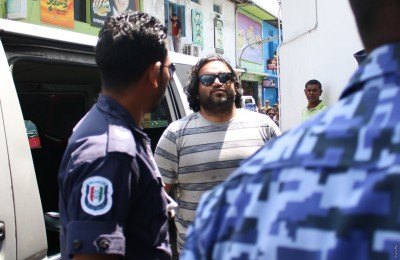 އަދީބު ބޭހަށް ބޭރަށް ފޮނުވަނީ ފުލުހުންނާއި ކަރެކްޝަންސްގެ ބޭފުޅުންއާ އެކު