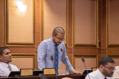ސުޕްރީމް ކޯޓާ މެދު މެމްބަރުންގެ އުދާސްތައް ބޭރުކޮށްލައިފި