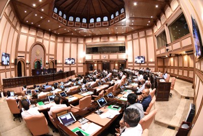 ޖަލުގައި ހިނގި ހަމަނުޖެހުން މަޖިލީހުން ބަލަނީ