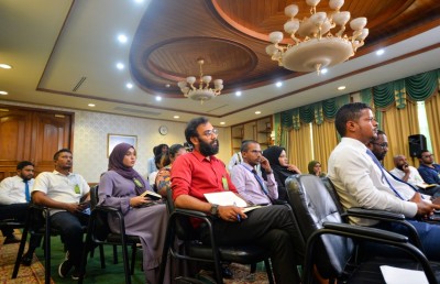 އިންތިހާބު ކަވަރު ކުރުމަށް މީޑިއާތަކަށް އޮތް ފުރުސަތުތައް ހަނިކުރާތީ ކަންބޮޑުވުން