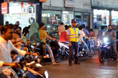 1300 އަށް ވުރެ ގިނަ އުޅަނދުގައި ސްޓިކާ ޖަހައިފި