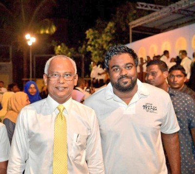 ސިމްވާ އާއި އިތުރު ދެ މީހަކަށް ސިޔާސީ މަގާމު ދީފި