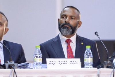 ފަނޑިޔާރު އަބްދުﷲ ދީދީ ބޭސްފަރުވާއަށް ރާއްޖެއިން ބޭރަށް ފުރާވަޑައިގެންފި