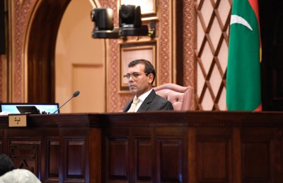 ވިސްލްބްލޯއަށް "ފަށާކުރުން" ކިޔަން ކަމަކު ނުދިޔަ!