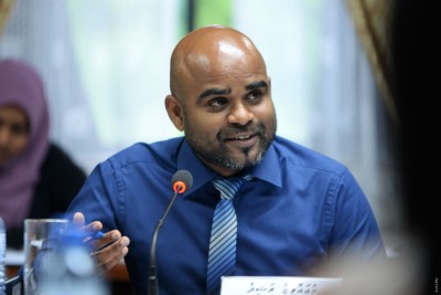 އޭސީސީގެ ރައީސް ކަމަށް މުއައްވިޒު އިންތިހާބު ކޮށްފި