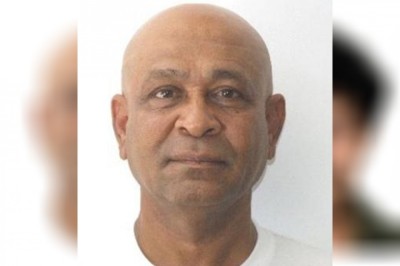 ފަލަ ސުރުޚީ އިން ނުގޮސްގެން އުޅޭ ޚާއިނު
